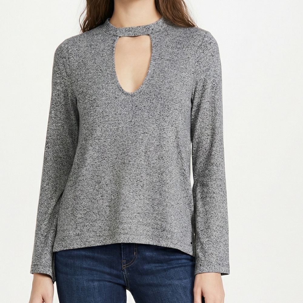 Poof Slit Sleeve Top